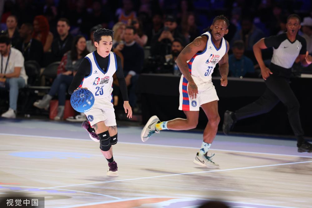 场竞争中 场竞争中